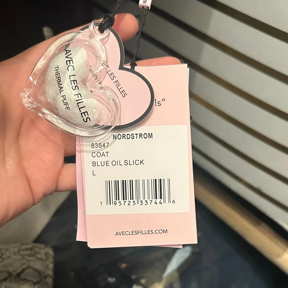 Colorful Abstract Puffer Jacket - Picture 3 of 3